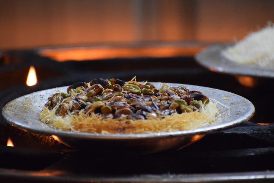 Plated kunafa